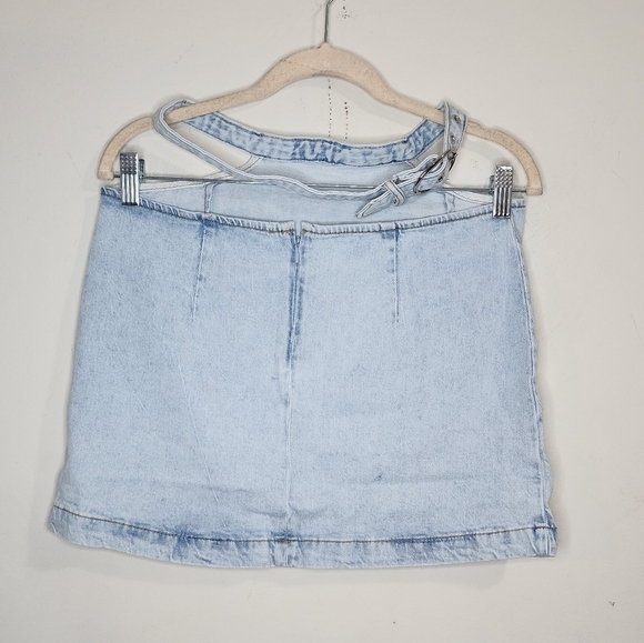 NEW WeWoreWhat Cut Out Light Wash Denim Women S Indigo Comfort Mini Preppy Skirt - Picture 3 of 14